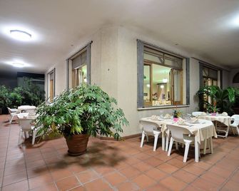 Hotel La Silvana - Selva di Fasano - Terasa