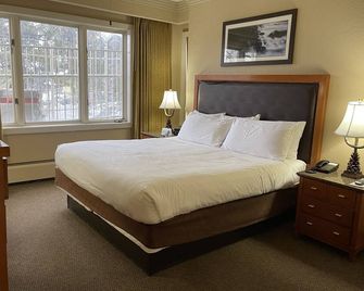 Experience Tahoe's Ski Scene at Holiday Inn Club Vacations Tahoe Ridge Resort - Stateline - Sovrum