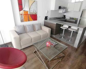 Lima Miraflores 1Bed Duplex - Lima - Living room