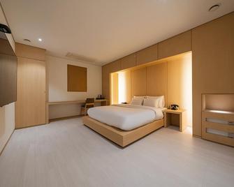 Guwol Rondo Hotel - Incheon - Bedroom