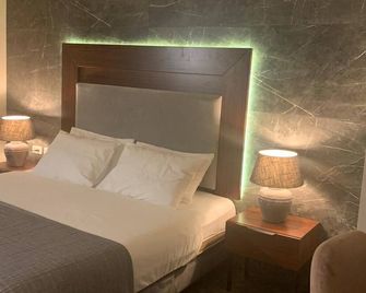 Tabar Hotel - Nazaret - Schlafzimmer