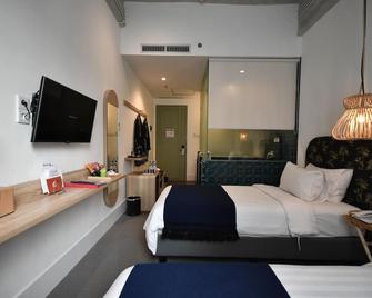 Hotel Monopoli - Jakarta - Bedroom