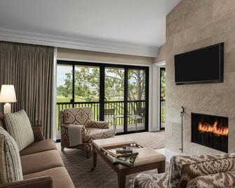 Enjoy the Vineyards of Northern California! 2 Spacious Suites w/ Kitchen! - Napa - Obývací pokoj
