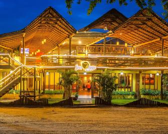 Jeri Village Hotel - ז'יז'וקה דה ז'ריקואקוארה - בניין