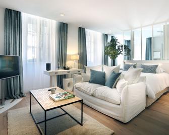 Petit Hôtel Confidentiel - Chambéry - Salon
