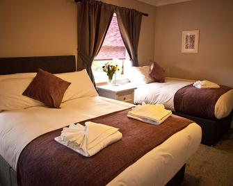 Rowton Poplars Hotel - Chester - Schlafzimmer