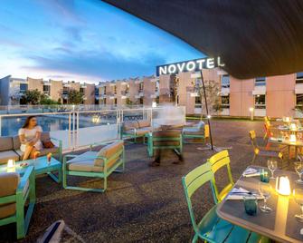 Novotel Perpignan - Ривальт - Бар