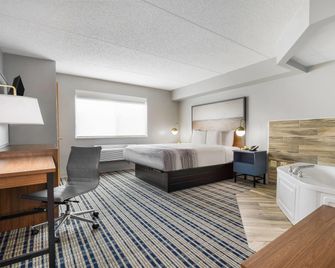 AmericInn by Wyndham Wausau - Weston - Schlafzimmer