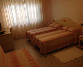 Hotel Monreale - Collinas - Habitación