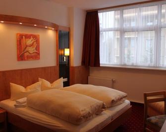 Aara Hotel - Radeberg - Bedroom