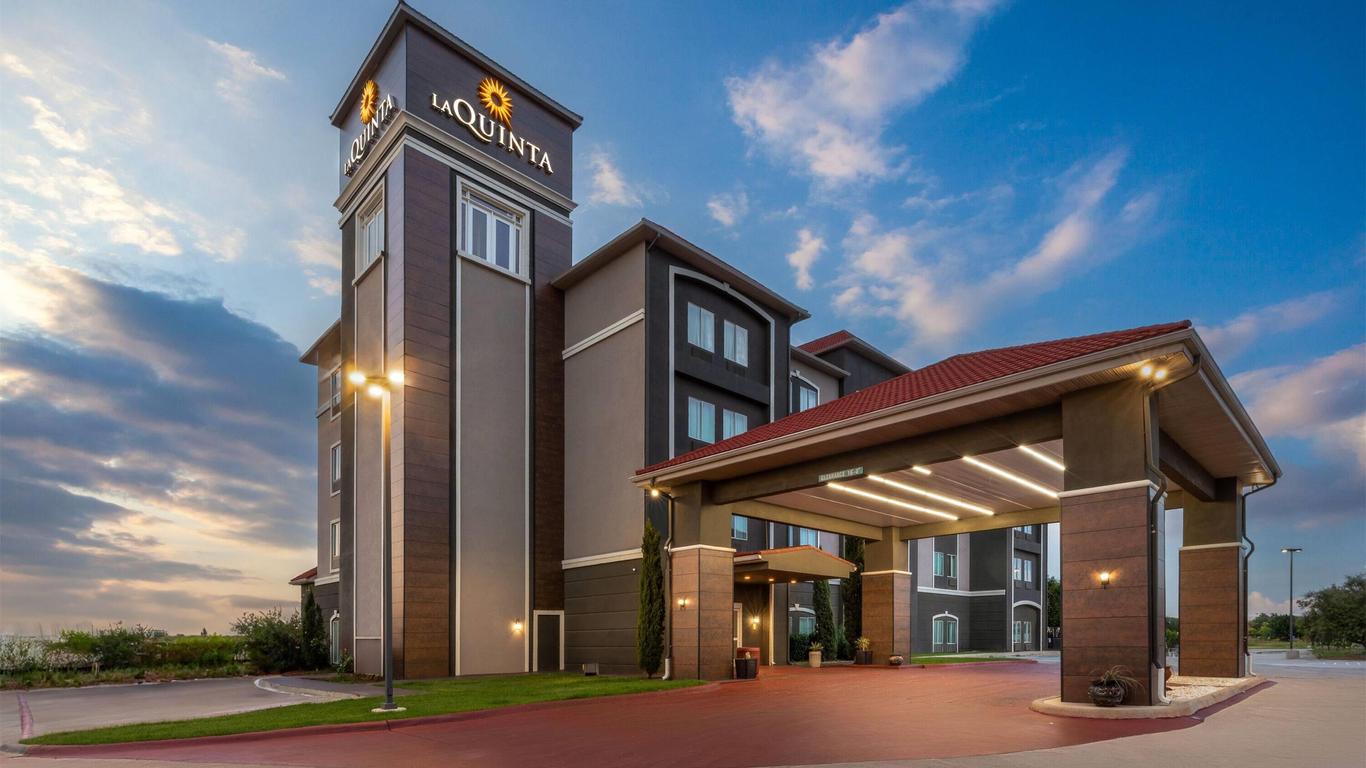 La Quinta Inn & Suites by Wyndham Brownwood
