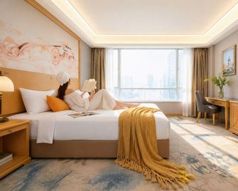 Vienna Classic Hotel Guangzhou Hanyi Changlong Wanbo South Guibiyuan - Guangzhou - Bedroom