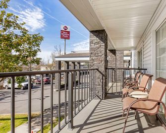 Best Western Plus Grand Manor Inn - Springfield - Balkon