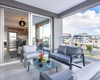 Sunflower 1-Bedroom Apartment in Larnaca - Larnaka - Balkon