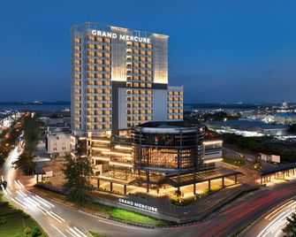 Grand Mercure Batam Centre - באטאם קוטה - בניין