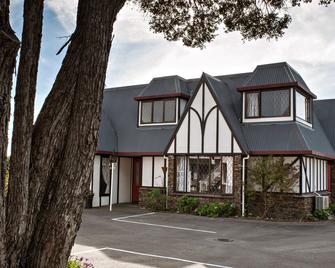 Castles Motel & Driftwood Motel - נלסון - בניין