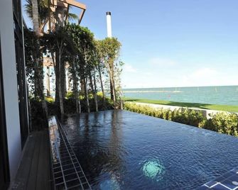 Eco Moment Beach Resort Hadchaosamran - Phetchaburi