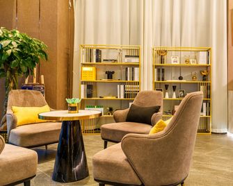 Home Inn Plus Dezhou Development Zone Tianqu East Road Technical College - Dezhou - Lounge