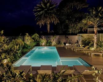 拜倫艾比旅館 - 拜倫灣 - 拜倫灣 - 游泳池