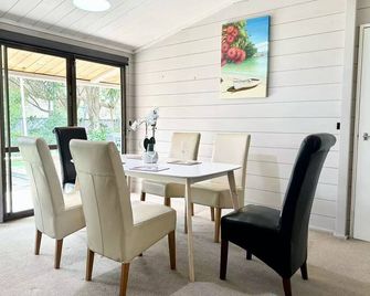 Orewa Motor Lodge - Orewa - Comedor