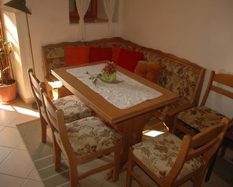 Apartment Vukorep - Sudurad - Salle à manger