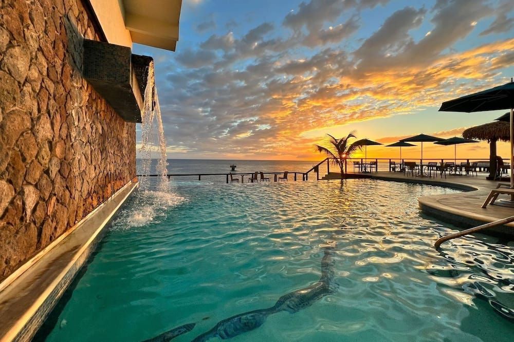 فندق فورت يانغ - روسو - حوض السباحة