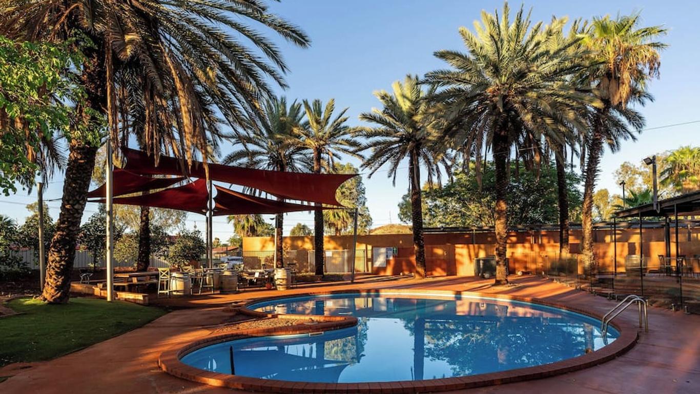 Seasons Hotel Newman