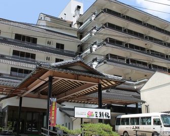Ryokan Misasakan - Misasa - Building