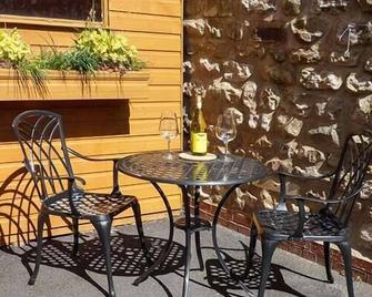 Setch Barn, Family Friendly, Character Holiday Cottage In Masham - Ripon - Patio