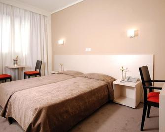 Nestos Hotel - Xanthi - Schlafzimmer