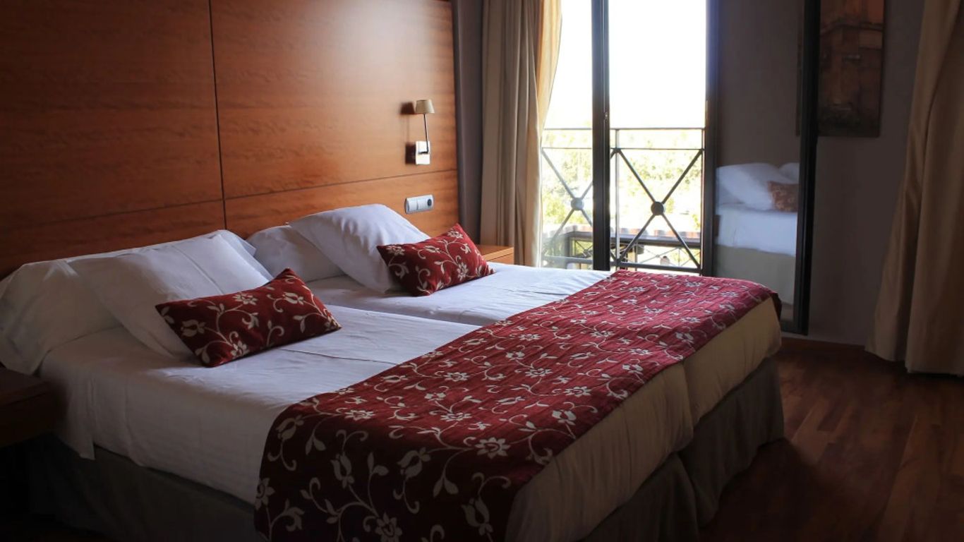 Hotel Restaurante El Tollo