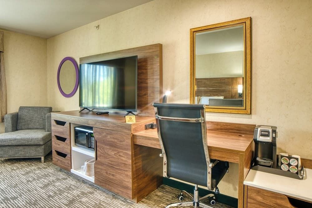 Evergreen Inn and Suites - Monroe - Zimmerausstattung