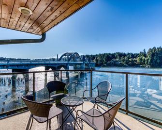 River Vista - Florence - Balcony