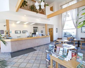 Brooks St. Motor Inn - Missoula - Front desk