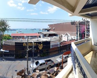 Walking Street Hostel by New Wave - Adults Only - Ko Lipe - Balcony