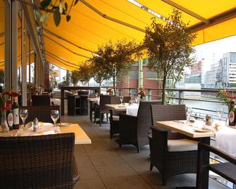 Courtyard By Marriott Düsseldorf Hafen - Düsseldorf - Restaurante
