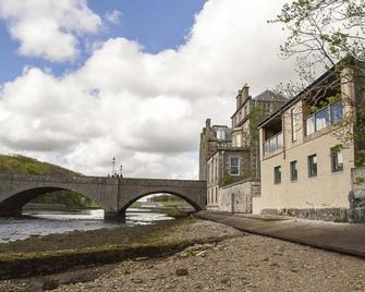Riverside Apartments - Wick