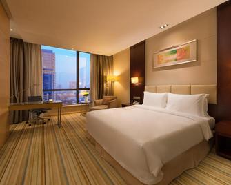 Holiday Inn Taicang City Centre By IHG - Suzhou - Bedroom