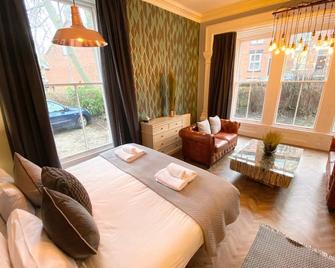 The Deakin at Claremont Serviced Apartments - Leeds - Bedroom