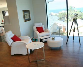Ahoy Boutique Hotel - Port Elizabeth - Living room