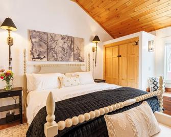 Family friendly cabin with water views! - Pulaski - Schlafzimmer