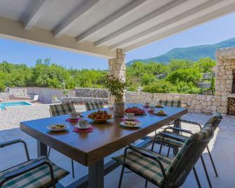 Villa Rustica Duge Njive - Vrgorac - Patio
