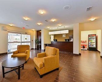 Sleep Inn & Suites Gulfport - גולפורט - דלפק קבלה