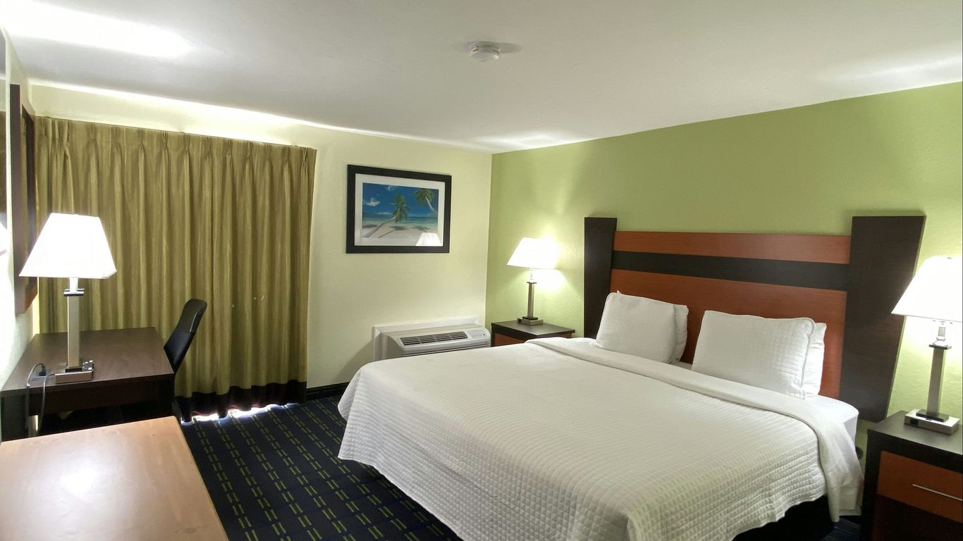 The Mariner Resort Cape Cod by The Red Collection