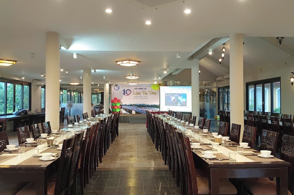 هيو ريفرسايد بوتيك ريزورت آند سبا