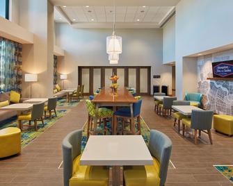 Hampton Inn & Suites Sacramento at CSUS - סקרמנטו - טרקלין