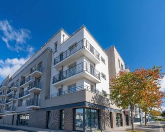 Quality Aparthotel Parc Marne la Vallée - Bailly-Romainvilliers - Building