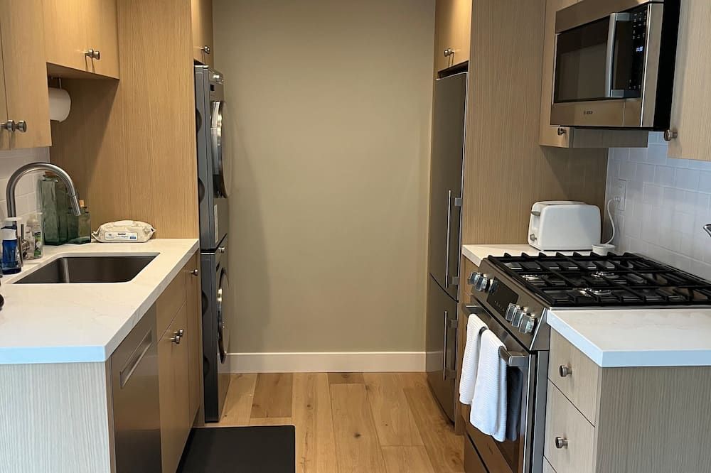 Lovely Land Park Cottage - סקרמנטו - מטבח