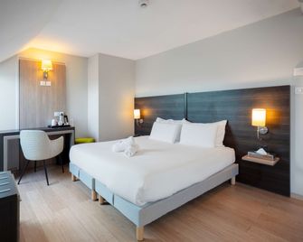 Kyriad Belfort Centre Gare - Belfort - Bedroom