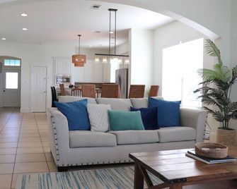 Beautiful Bayfront Retreat With Unbeatable Bay And Gulf Views - Gilchrist - Sala de estar
